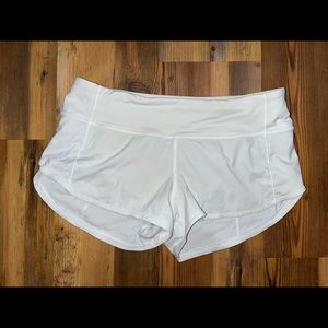 Lululemon Size 2 Speed Up Shorts (2.5 inseam)